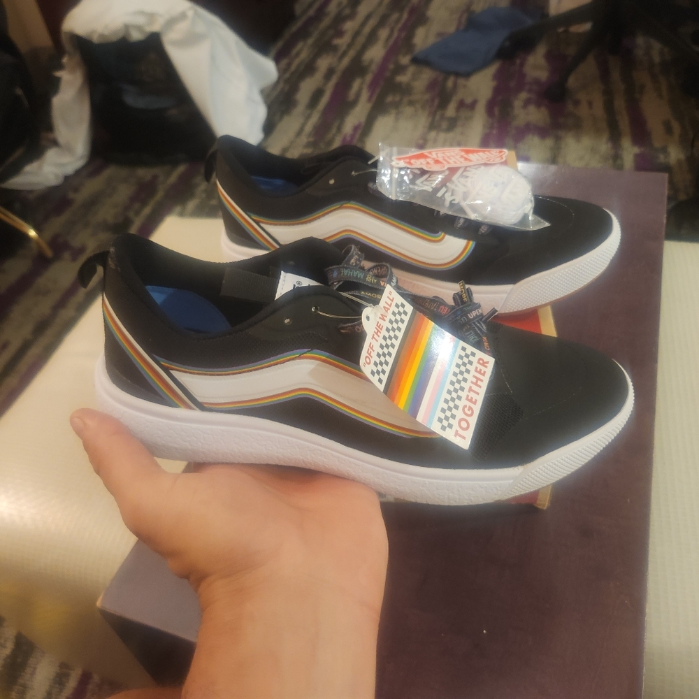 Vans PRIDE size 10.5 women OR 9 MEN ultrarange Exo rainbow 🌈 #pride - Picture 8 of 9